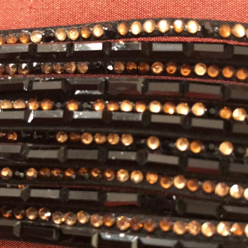 Beautiful Rhinestone magnetic bracelet - Picture 8 of 8